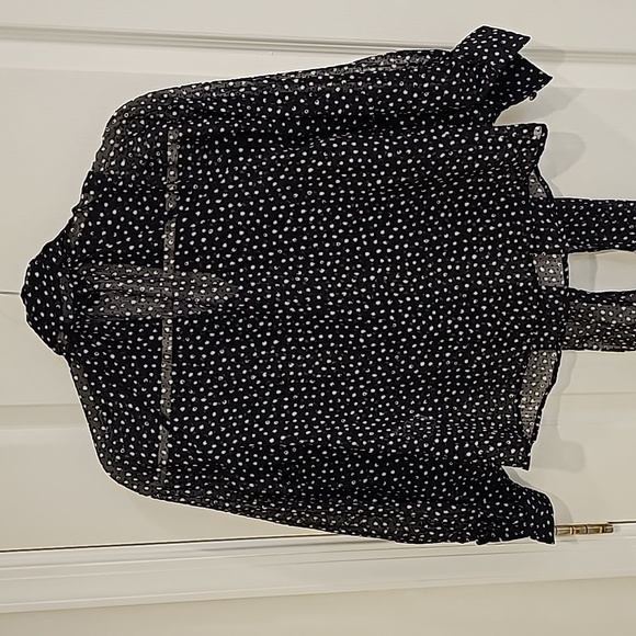 Banana Republic Petite Black and white scarf top - Picture 4 of 4